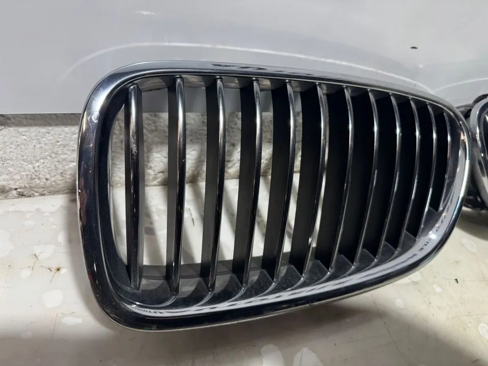 BMW 5er F10 F11 Kühlergrill Frontgrill Gitter 7200727 7200728 – Bild 4