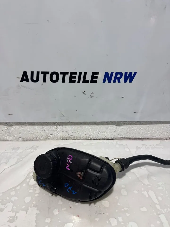 Mercedes A-Klasse W176 Behälter Ausgleichsbehälter 70825681 – Bild 1