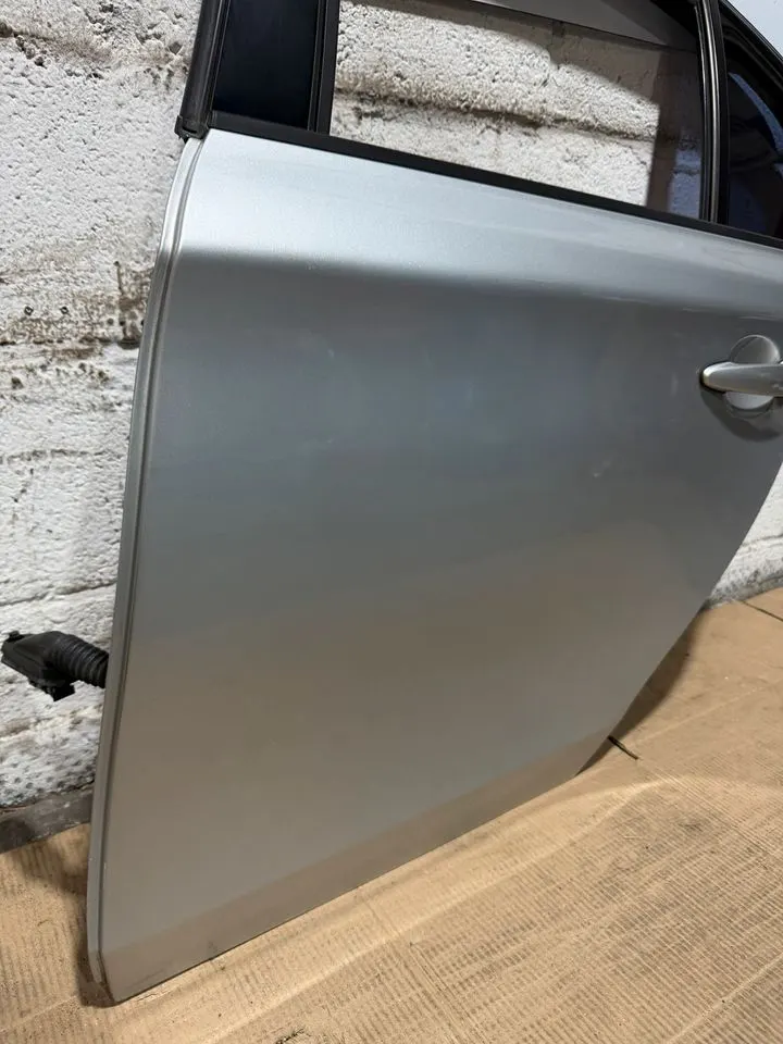 BMW 1er E87 Tür Hinten Links Komplett 354 Titansilber – Bild 8