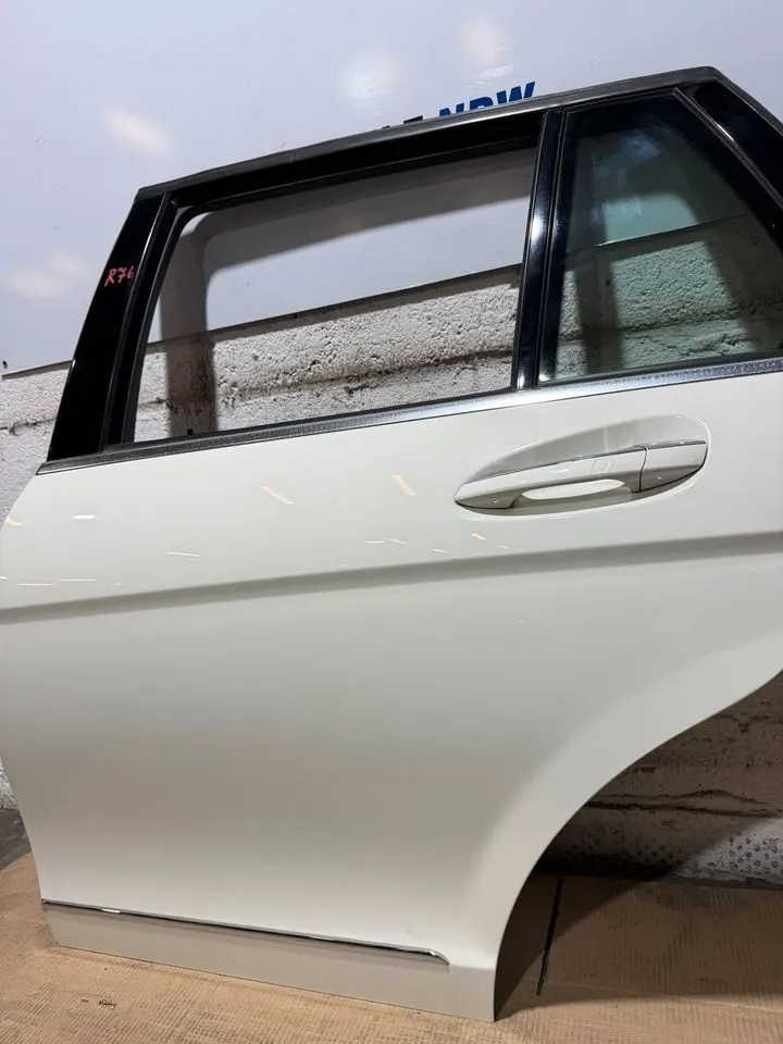 Mercedes C-Klasse S204 Tür Hinten Links Komplett 650 – Bild 4
