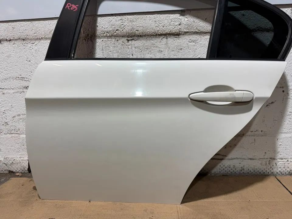 BMW 3er E90 Limousine Tür Hinten Links Komplett 300 – Bild 4