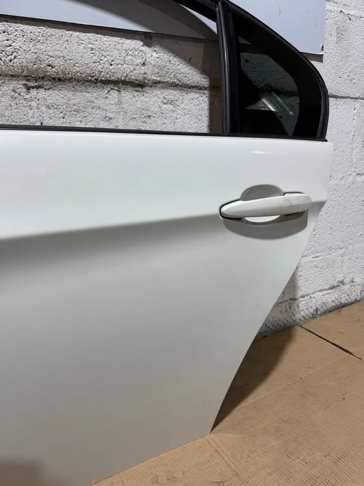 BMW 3er E90 Limousine Tür Hinten Links Komplett 300 – Bild 6