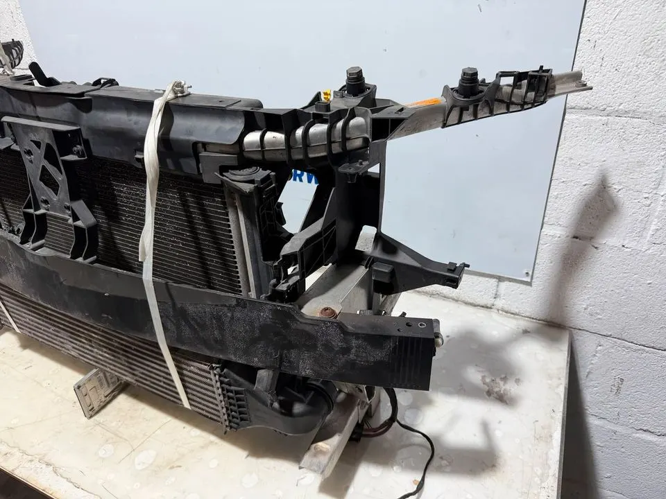 Mercedes A-Klasse W176 Schlosstrager Frontmaske Kuhlerpaket Vorne – Bild 3