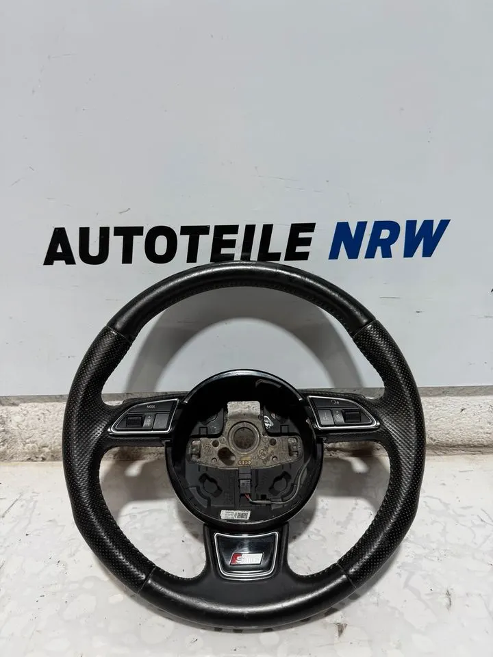 Audi A4 A5 8T B8 8K S-Line Sportlenkrad F1 Lenkrad MFL Tasten – Bild 1