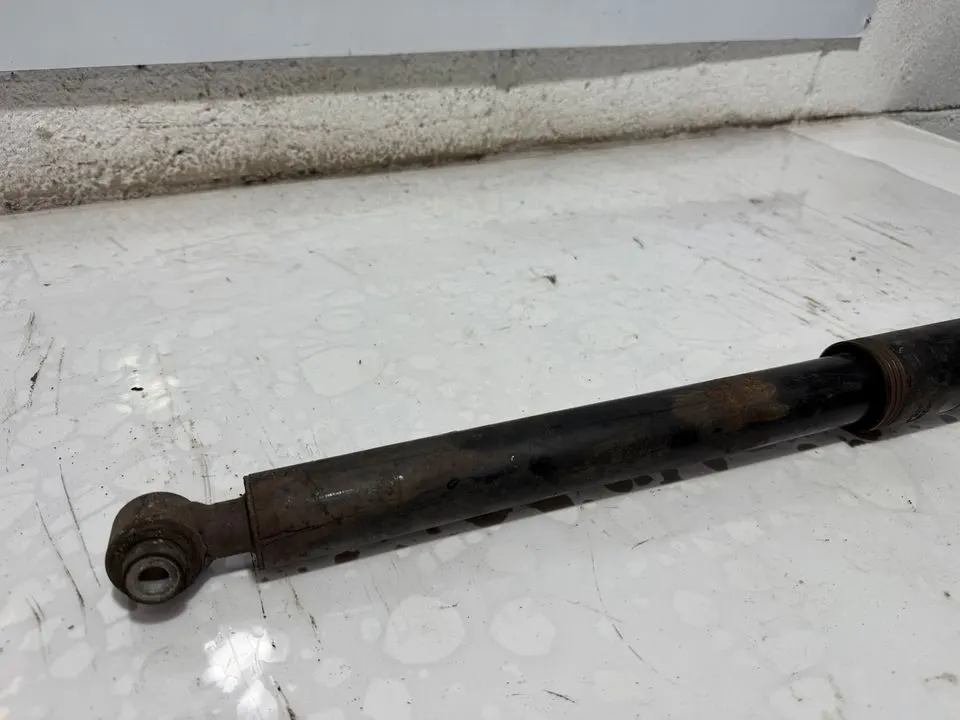 Mercedes B-Klasse W246 Stoßdämpfer Dämpfer Hinten A2463201931 – Bild 7