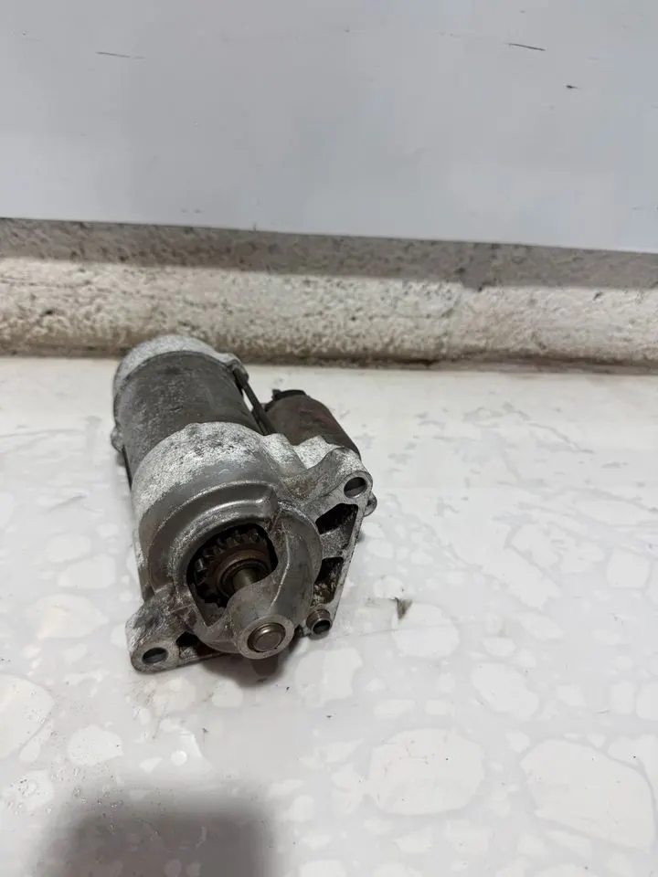 BMW 2er F45 F46 Automatik Anlasser Starter 8570845 – Bild 2