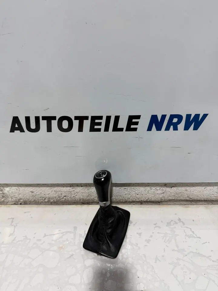 Mercedes C-Klasse W204 S204 Schalthebel Schaltknauf A2042672310 – Bild 1