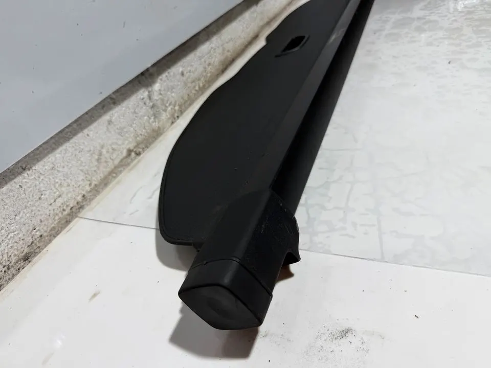 Mercedes B-Klasse W246 Laderaumabdeckung Hutablage A2468100009 – Bild 5