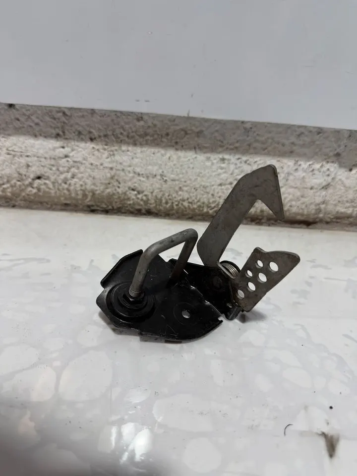 BMW 5er 7er F01 F10 F11 Motorhaube Öffner Schloss 7183763 7183764 – Bild 3