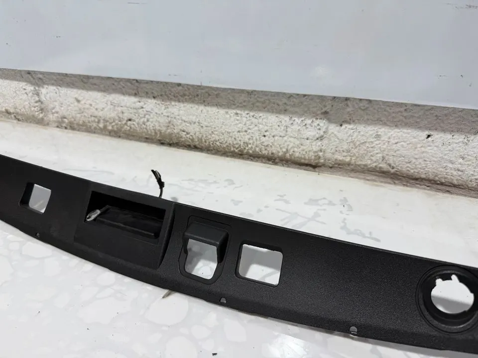 Mercedes CLS C218 Kennzeichenbeleuchtung Hinten A2187500493 – Bild 3