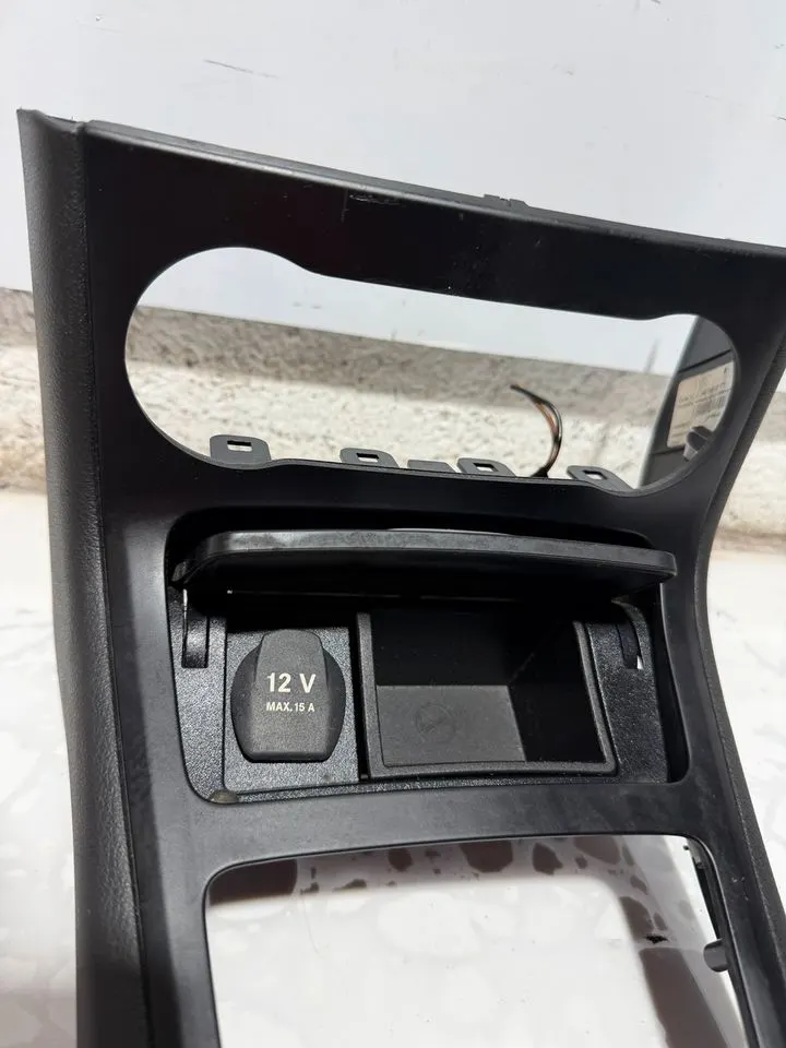 Mercedes B-Klasse W246 Mittelkonsole Verkleidung A2466800171 – Bild 5