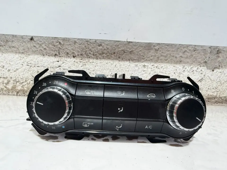 Mercedes B-Klasse W246 Klimabedienteil Bedienteil A2469002208 – Bild 2