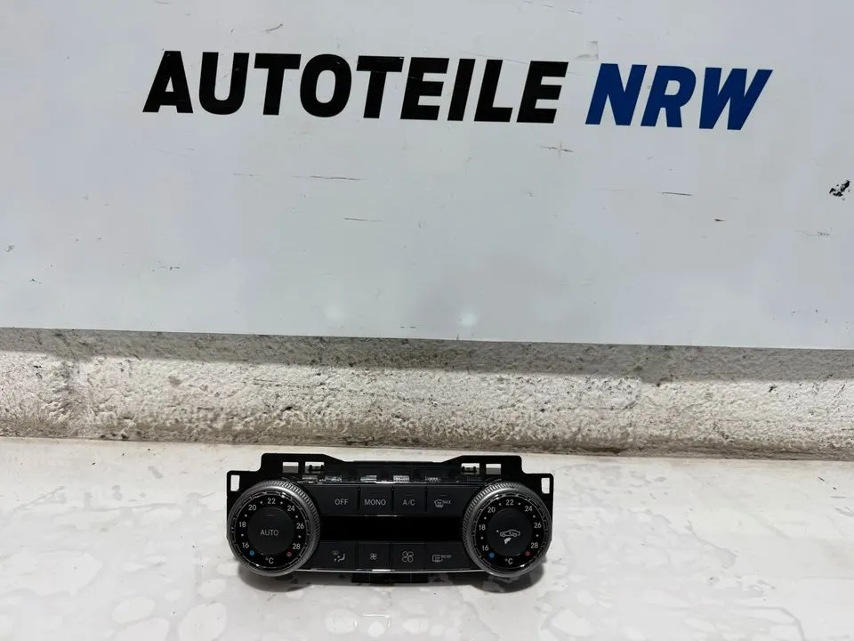 Mercedes C-Klasse W204 Klimabedienteil Bedienteil 2048304190 – Bild 1