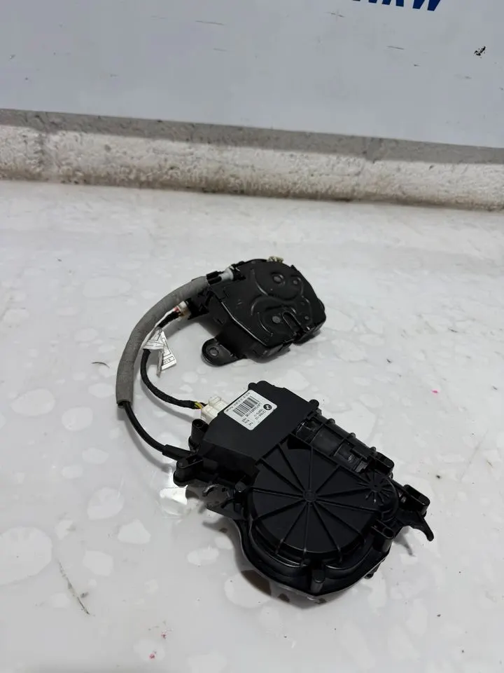 BMW 2er F45 Heckklappe Schloss Antrieb Hinten 7348530 7348531 – Bild 2
