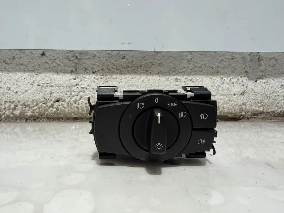 BMW 1er 3er E87 E90 E91 E92 E93 Lichtschalter Schalter 6932796 – Bild 2