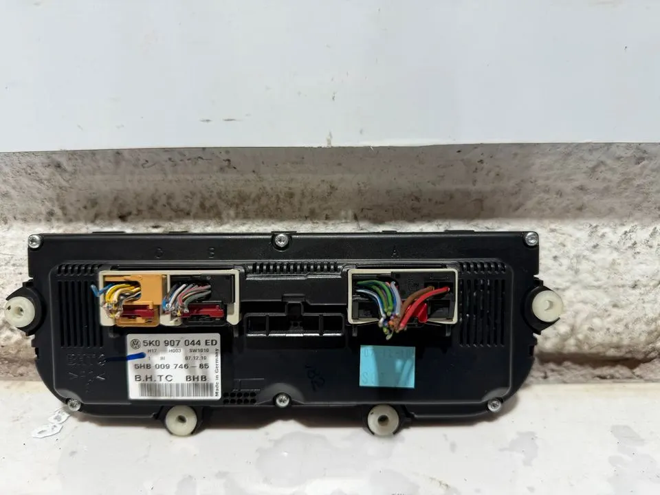 VW Passat B7 3C Klimabedienteil Klimatronic Heizung 5K0907044ED – Bild 5