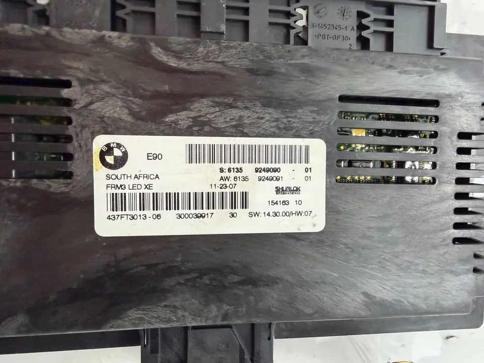 BMW 3er E90 E91 E92 FRM3R Steuergerät Fußraum Modul 9249090 – Bild 3