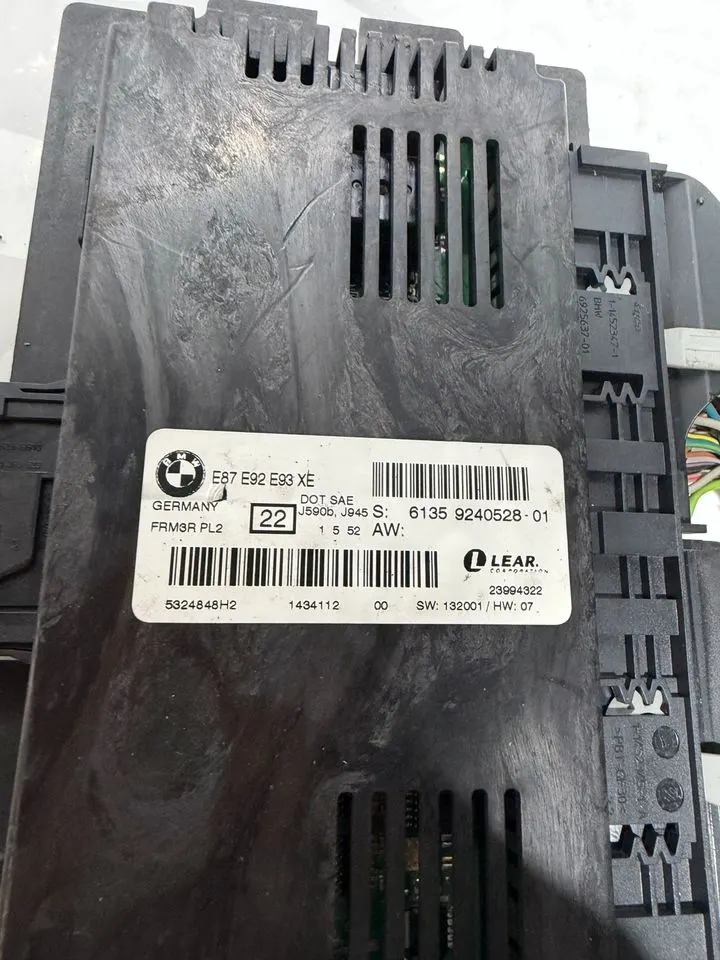 BMW 1er 3er E87 E91 E92 FRM3R Steuergerät Fußraum Modul 9240528 – Bild 4