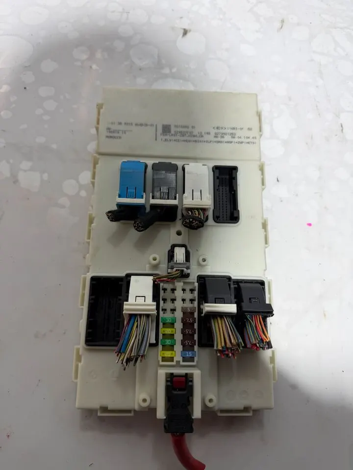 BMW 1er 3er F20 F30 Komfortsteuergerät FEM Steuergerät 9315683 – Bild 2