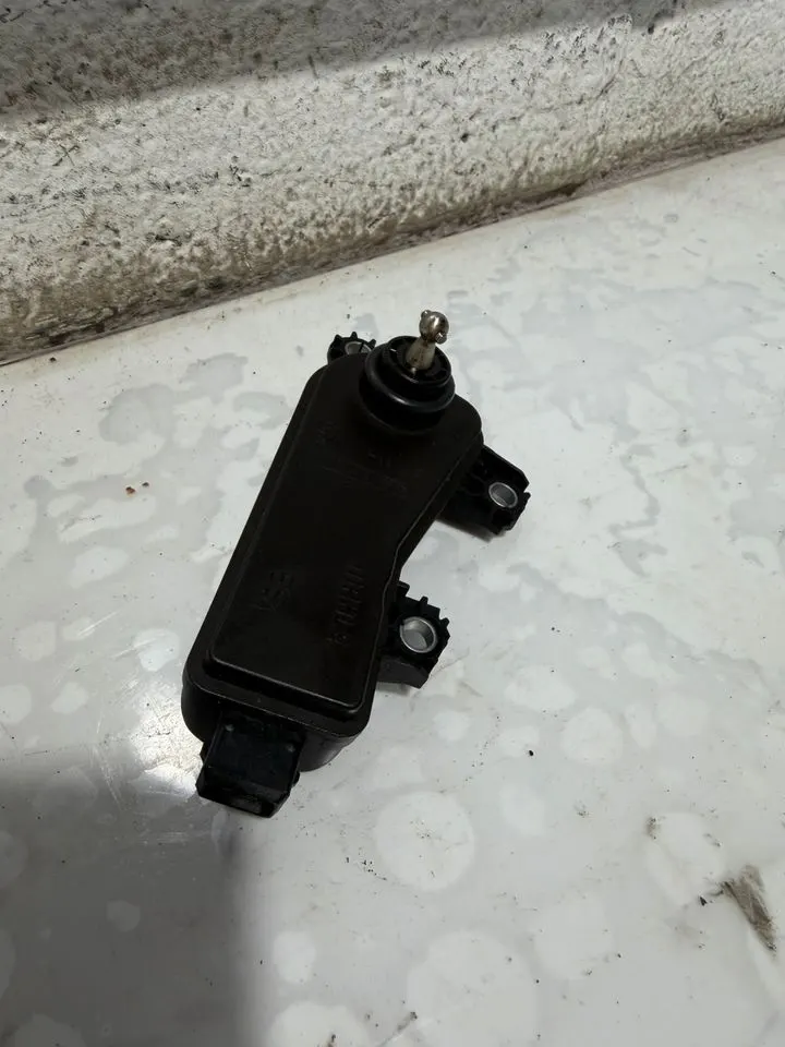 BMW 3er E90 E91 N46 Ansaugbrücke Stellmotor Betätigung 7511383 – Bild 3