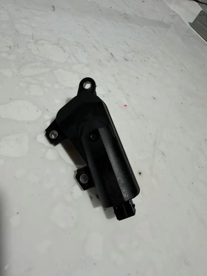BMW 3er E90 E91 N46 Ansaugbrücke Stellmotor Betätigung 7511383 – Bild 6