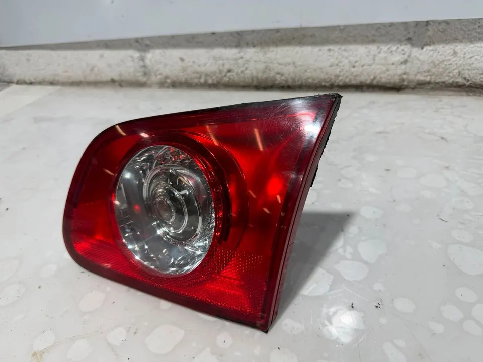VW Passat B6 3C Kombi Heckleuchte Rückleuchte Innenleuchte Hinten – Bild 3