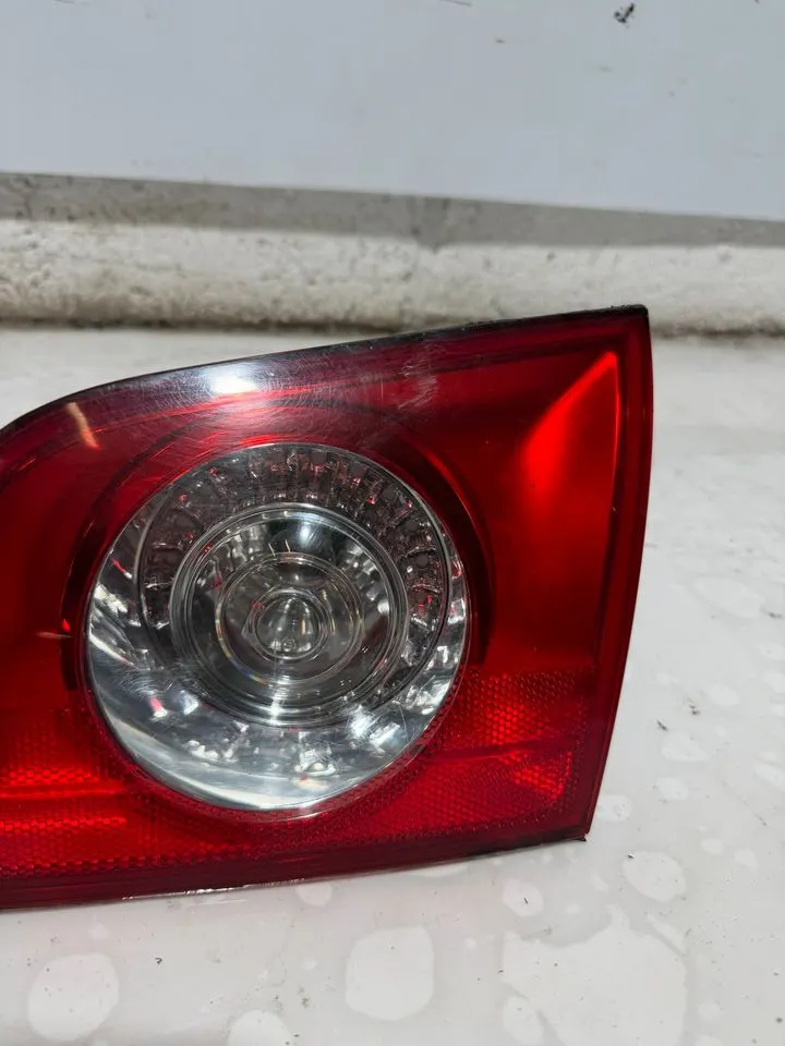 VW Passat B6 3C Kombi Heckleuchte Rückleuchte Innenleuchte Hinten – Bild 4