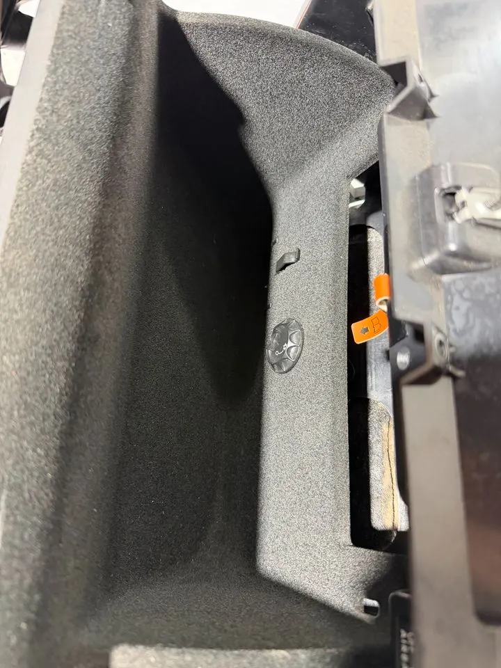 VW Passat B7 3C Handschuhfach Staufach Ablage Vorne 3C1857114E – Bild 6
