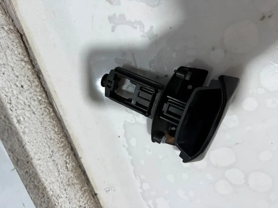 Mercedes W204 S204 Parkbremse Handbremse Griff A2044200177 – Bild 3