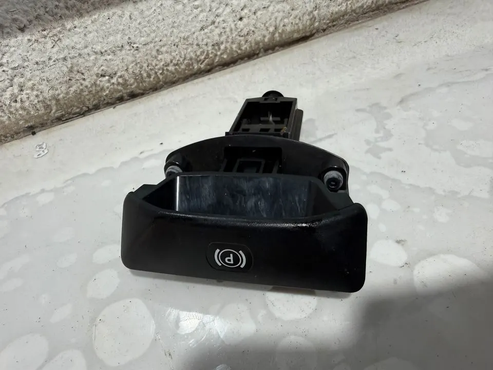 Mercedes W204 S204 Parkbremse Handbremse Griff A2044200177 – Bild 4