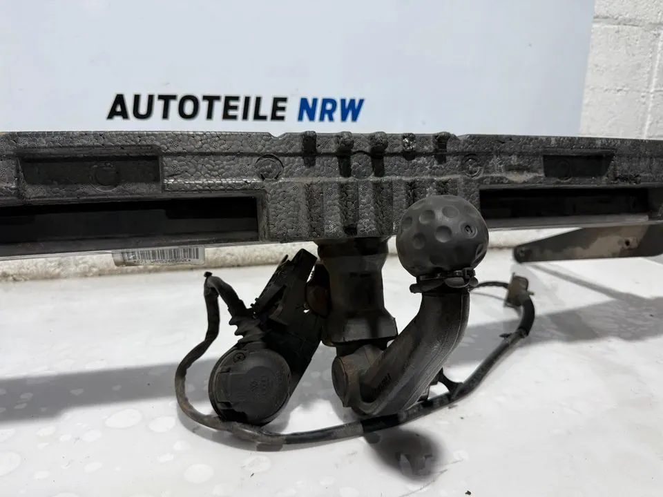 VW Passat B6 3C Anhängerkupplung AHK Hinten 3C0092155 – Bild 3