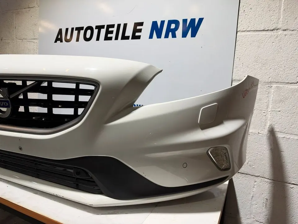 Volvo V40 R-Design Frontschürze Stoßfänger Stoßstange Vorne – Bild 4