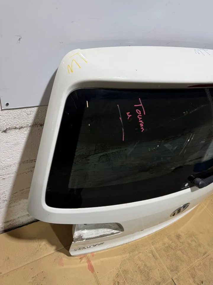 VW Touran 1T3 GP2 Heckklappe Kofferraum Deckel Hinten LB9A – Bild 3