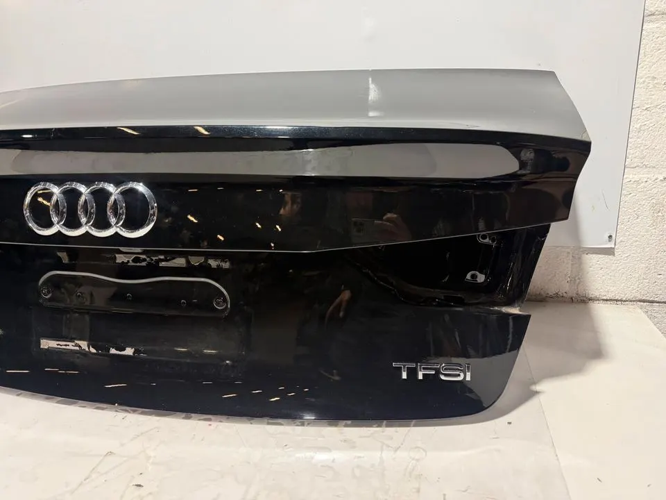 Audi A3 8V Limousine Heckklappe Kofferraum Hinten – Bild 8