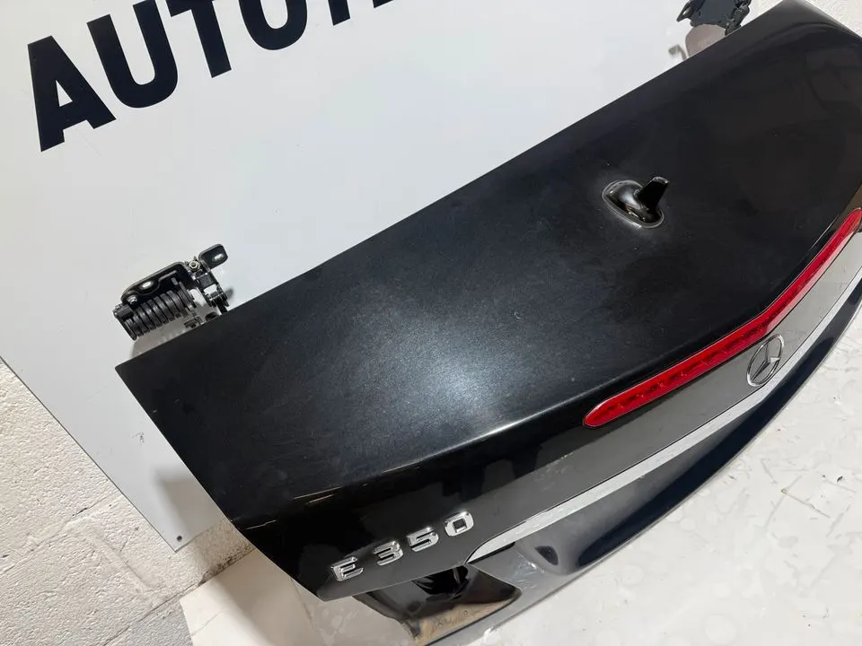 Mercedes E-Klasse W207 C207 Heckklappe Kofferraum Deckel Hinten – Bild 4