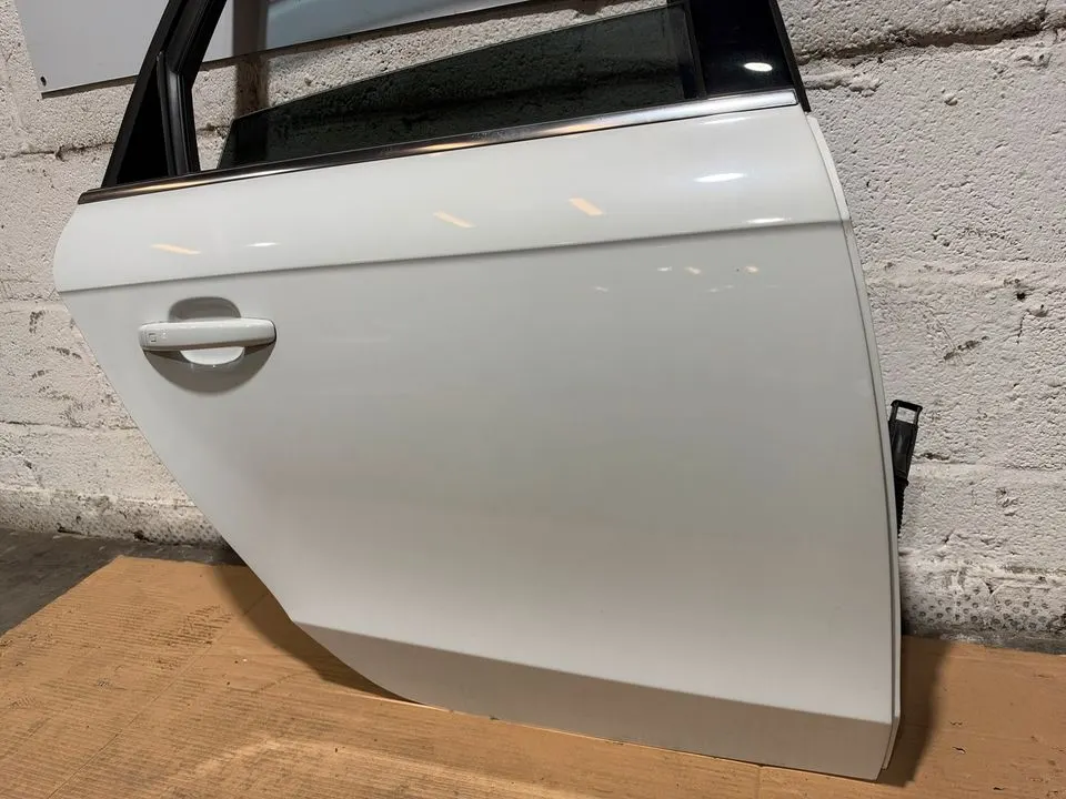 Audi A4 B8 8K Avant Tür Hinten Rechts Komplett LS9R – Bild 3